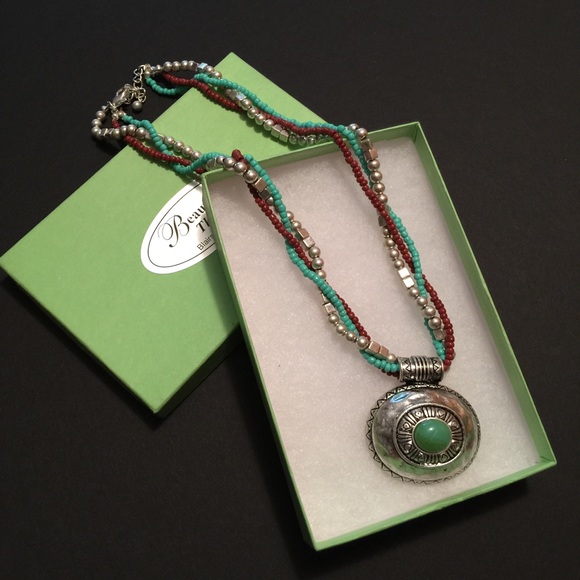 Beaded Turquoise necklace - Picture 2 of 2