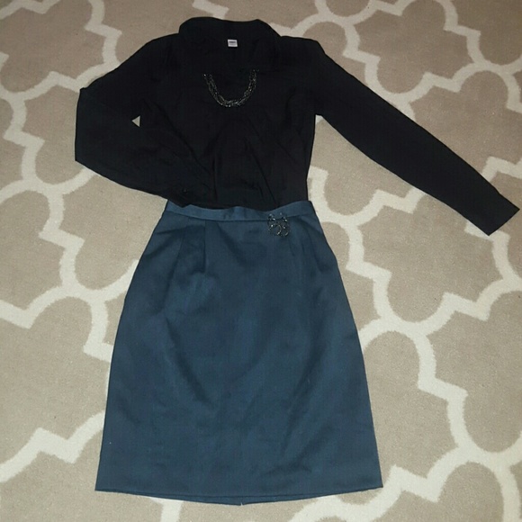 Classic Pencil Skirt - Picture 1 of 4
