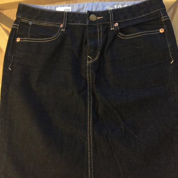Gap Jean skirt- never worn