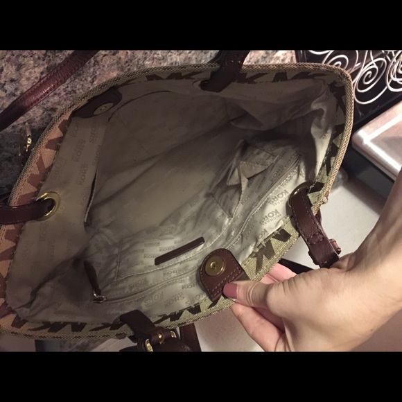 Michael Kors Tote - Picture 3 of 4