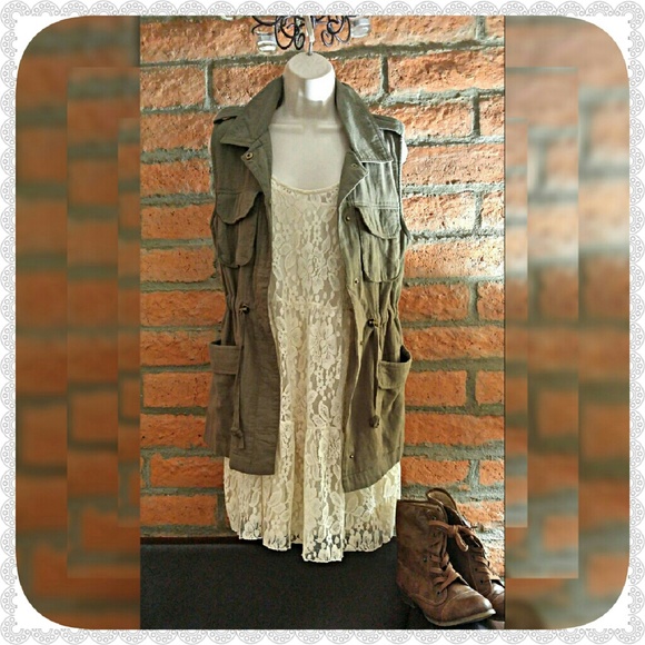 American Eagle Lace Dress NWOT - Picture 3 of 4