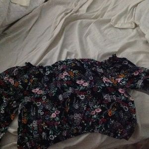 Bare shoulder crop top