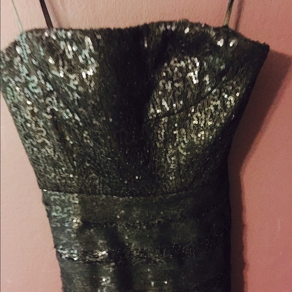 BCBGMAXAZRIA - Picture 2 of 4