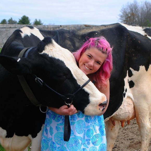 Meet your Posher!! - Picture 4 of 4