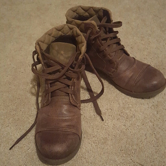 Not rated boots - Picture 2 of 4