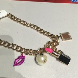 Fancy trendy necklace