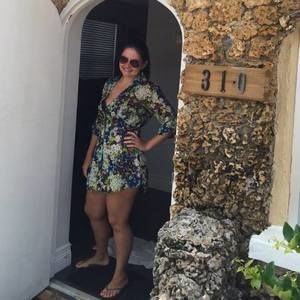 Meet your Posher, Nadia