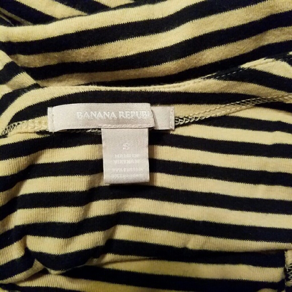 Small Banana Republic Striped Top. - Picture 3 of 3