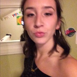 Meet your Posher, Audrey