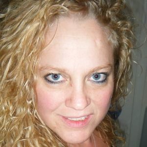 Meet your Posher, Carey