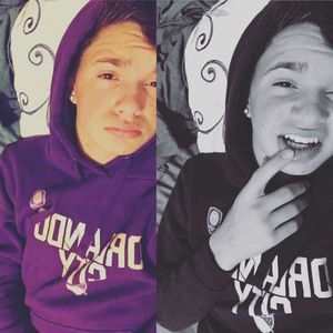 Meet your Posher, Devin