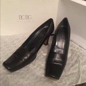 Vintage BCBG heals
