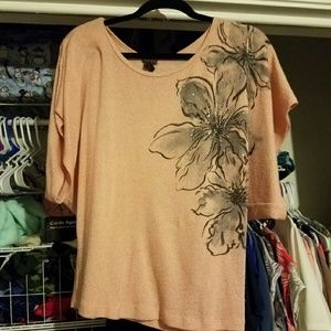 Light pink top.with flowers