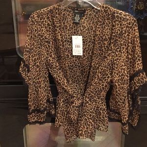 BCBG MAXAZRIA NWT  leopard 100% silk wrap top.