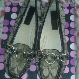 Coach shoes willing to trade