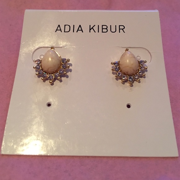 Stone & Crystal Stud Earrings - Picture 3 of 4