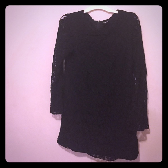H&M long sleeve lace mini dress