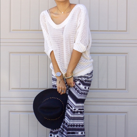 American Eagle Knit Sweater