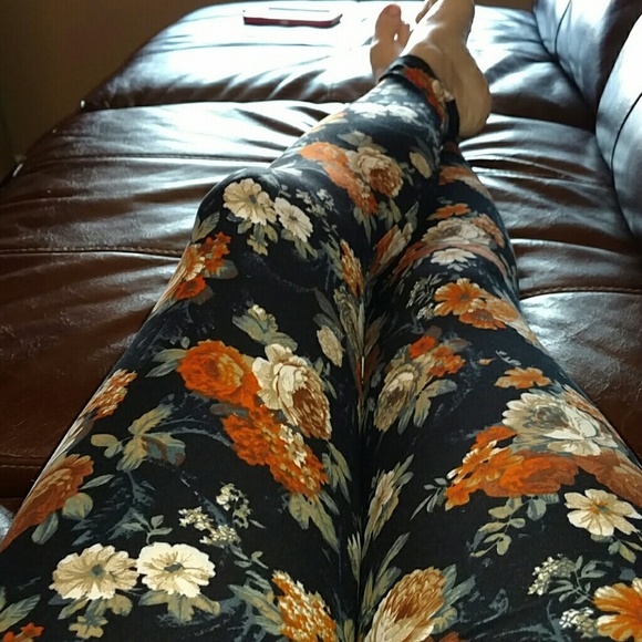 Infinity Raine Pants - Available in NEW LISTING 🎃 Fall Floral Leggings