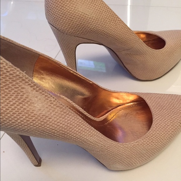 BCBGeneration Nude Heels - Picture 2 of 4