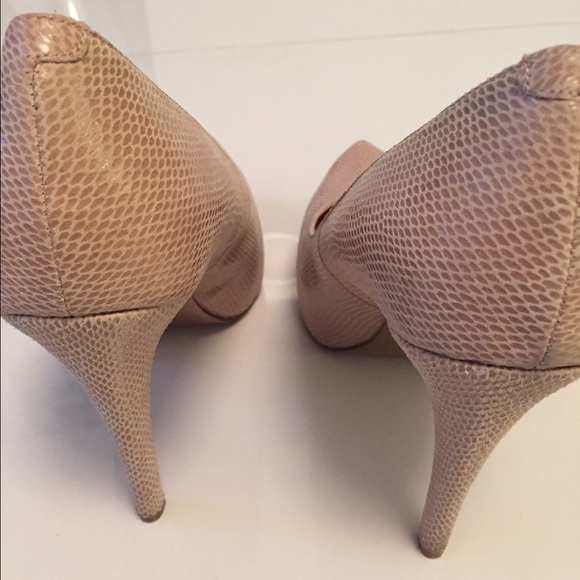 BCBGeneration Nude Heels - Picture 3 of 4