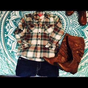 Flannel top boys medium