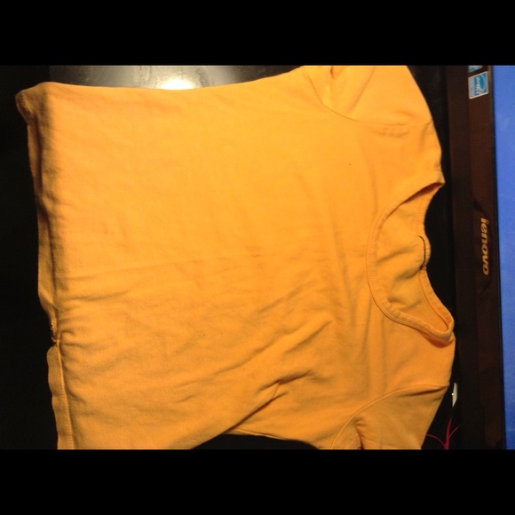 Shirts - Picture 3 of 4