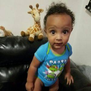 Meet your Posher, Crystal