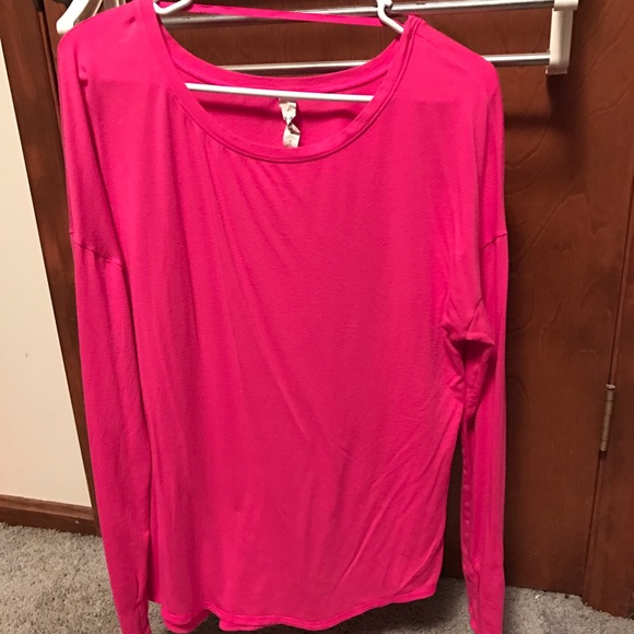 Under Armour long sleeve shirt