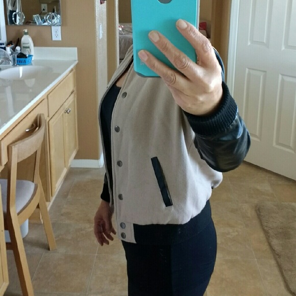 Jacket - Picture 3 of 3