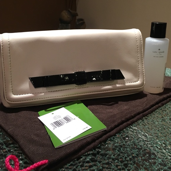 Kate Spade Chelsea Clutch in Bone color