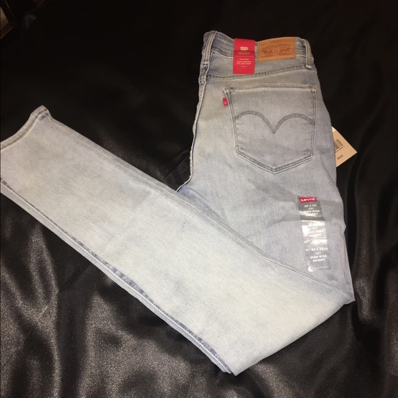 Levi's 721- High Waisted Skinny- PERFECT FIT