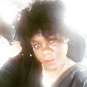 Meet your Posher, Nakia