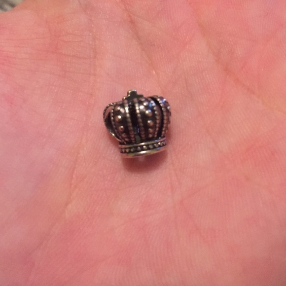 Pandora crown charm