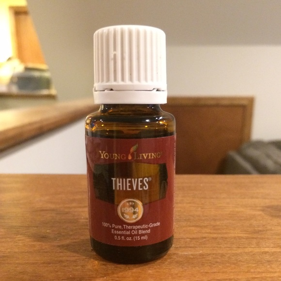 Thieves young living oil