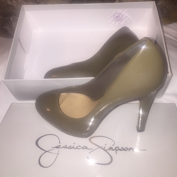 Jessica Simpson Heels Size 7M - Picture 1 of 1