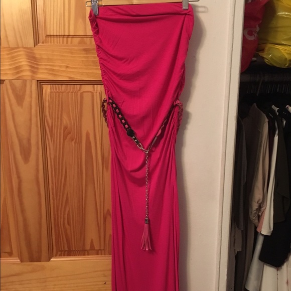 Long pink dress with belt
