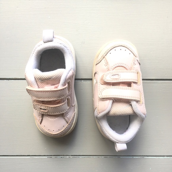Nike Other - Size 5 pearly pink Baby Nike's