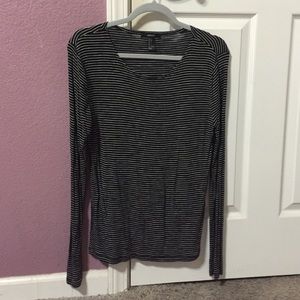 Long sleeve tee