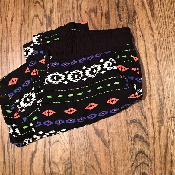 Aztec Drawstring pants - Picture 3 of 3