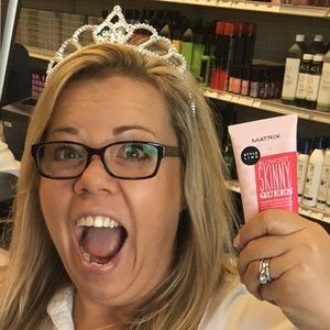 Meet your Posher, Melissa