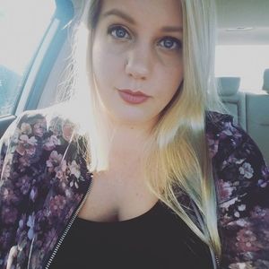 Meet your Posher, Alison