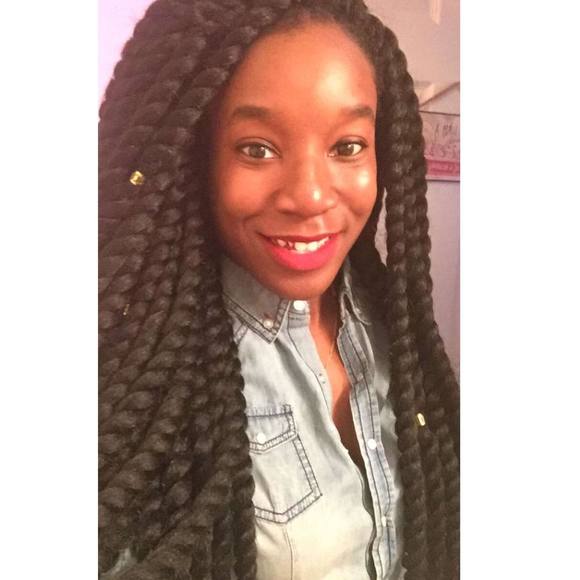 Meet your Posher, Claire