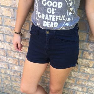 Mid Rise Navy Jean Shorts!