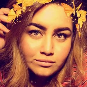 Meet your Posher, Alexis