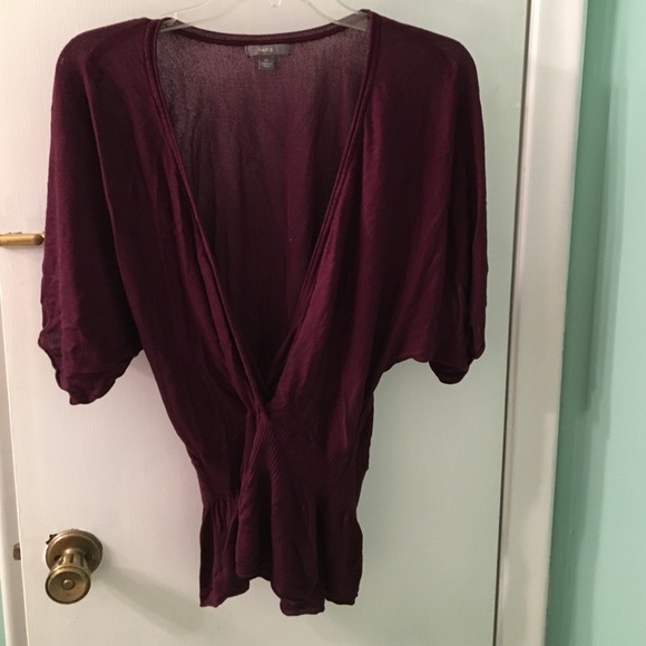 Great wine color lightweight sweater