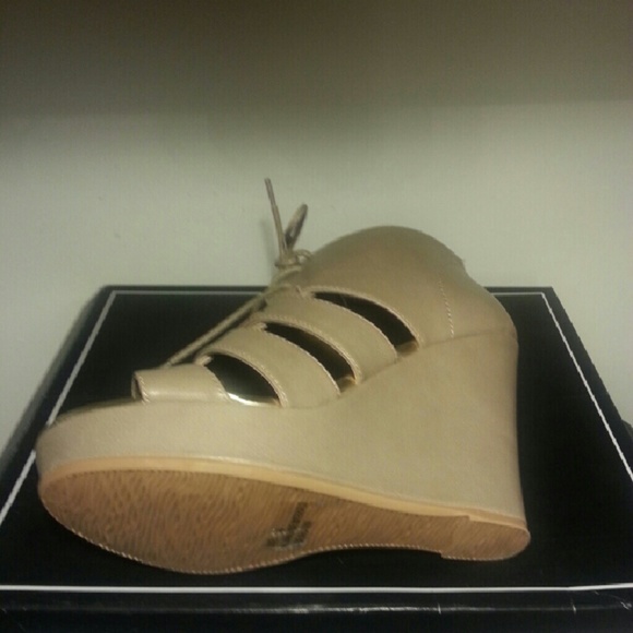 Shoes - Picture 3 of 3