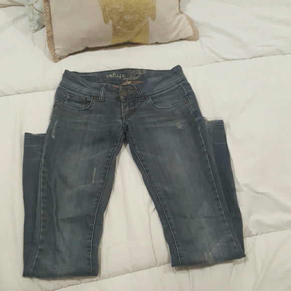 Refuge low cut fit & med. wash denim