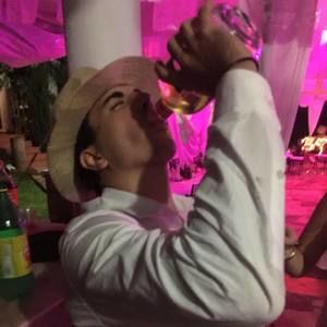 Meet your Posher, Brandon