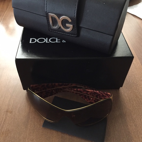 Dolce & Gabbana Accessories - DOLCE & Gabbana sunglasses 😎